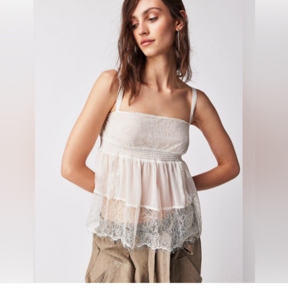 INTIMATELY FREE Free People Take it Away Cami Lightweight Sheer Lace Medium - Picture 1 of 8